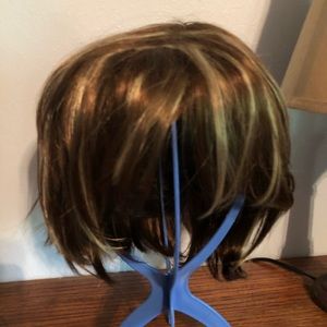 Brown wig with blonde highlights